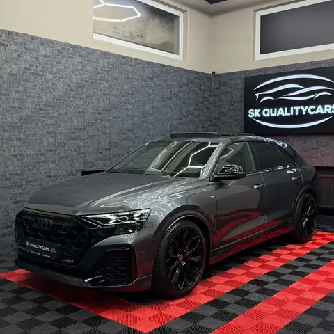Audi Q8 55 3.0 TFSI e quattro VOLLAUSSTATTUNG Ansicht 3