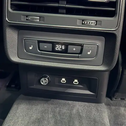Audi Q8 55 3.0 TFSI e quattro VOLLAUSSTATTUNG Ansicht 29