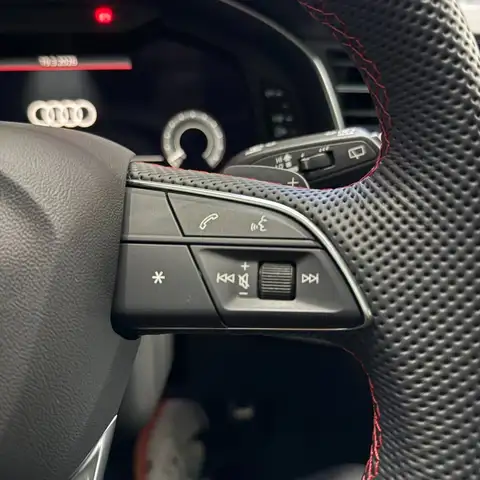 Audi Q8 55 3.0 TFSI e quattro VOLLAUSSTATTUNG Ansicht 21