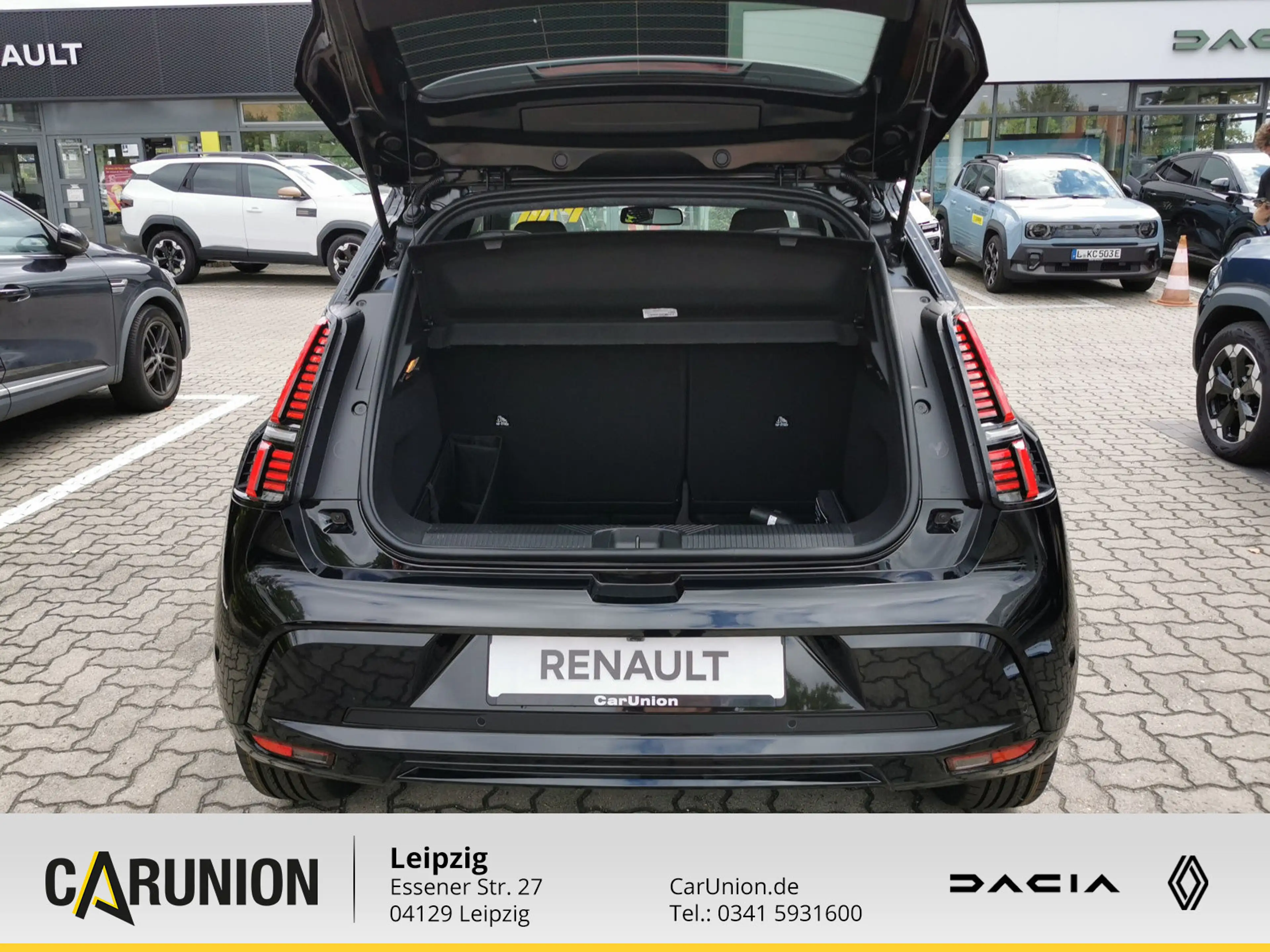 Renault R 5 E-Tech Roland-Garros 150 Comfort Rang — photo 11