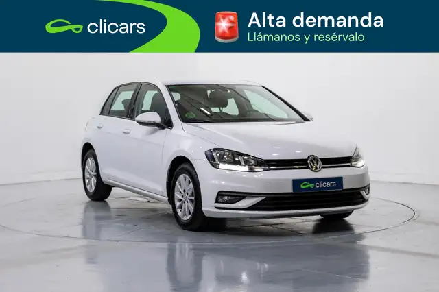Volkswagen Golf view 3