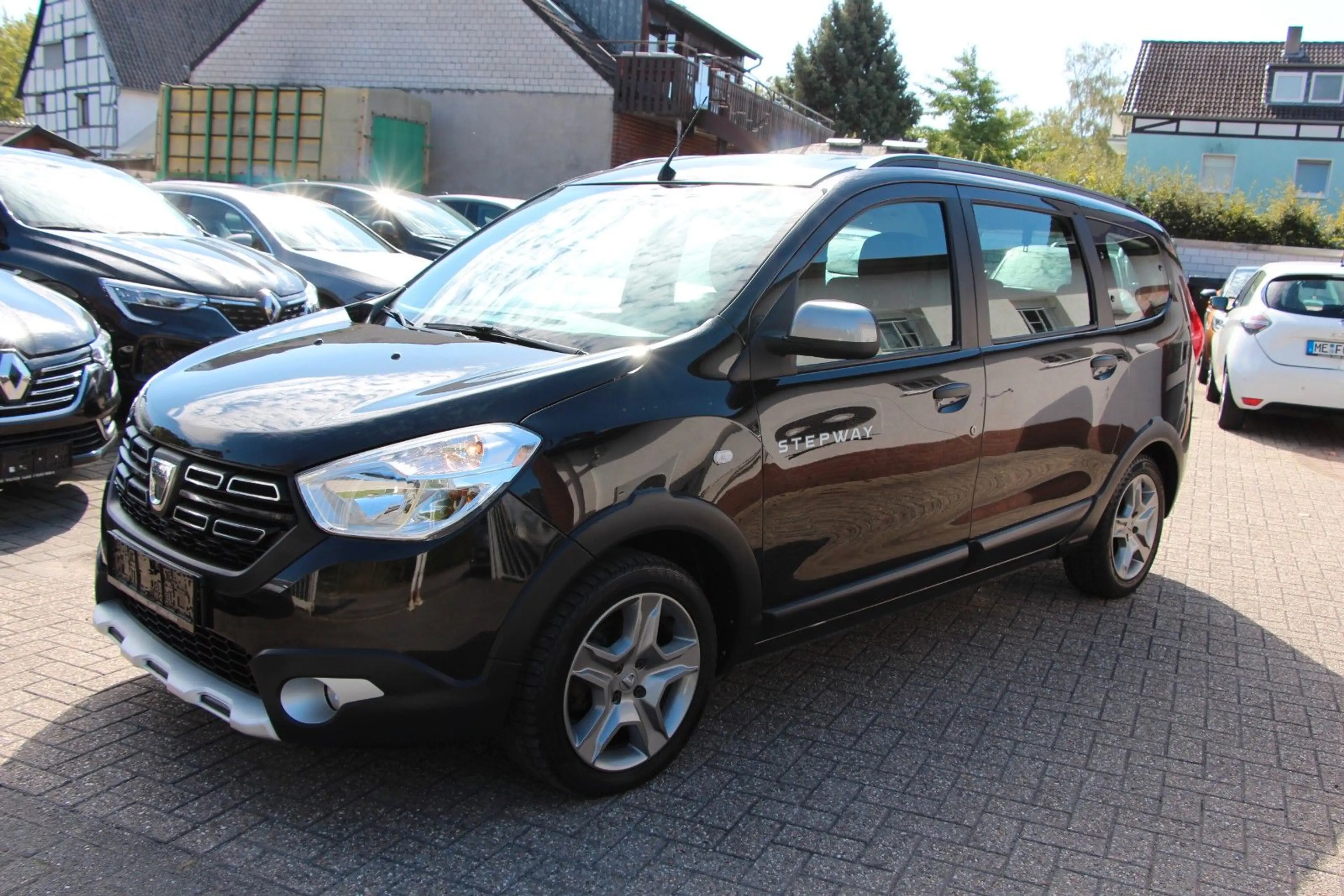 Dacia Lodgy Stepway Selection Blue dCi 7-Sitzer/61674 — photo 8
