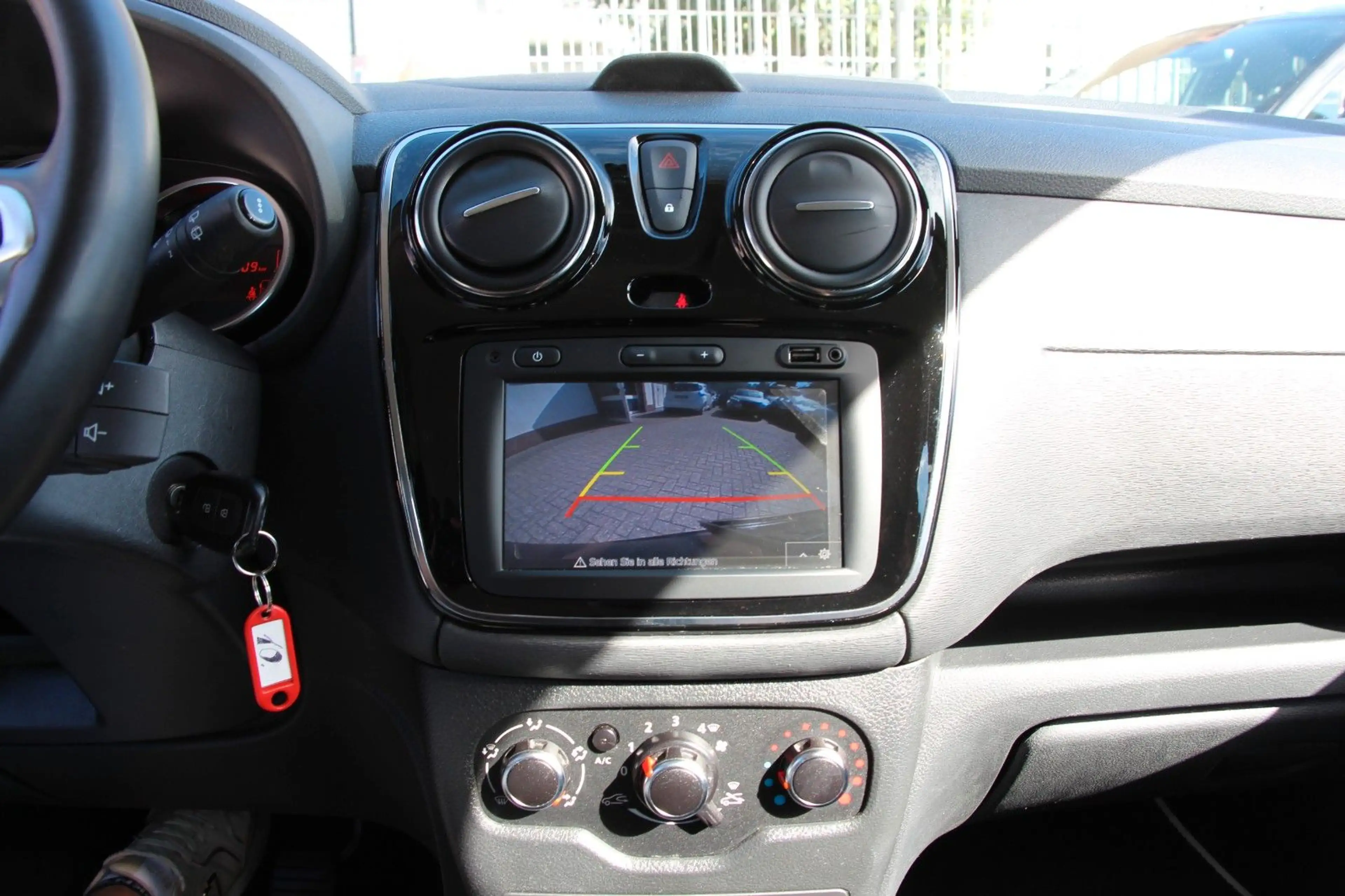 Dacia Lodgy Stepway Selection Blue dCi 7-Sitzer/61674 — photo 14