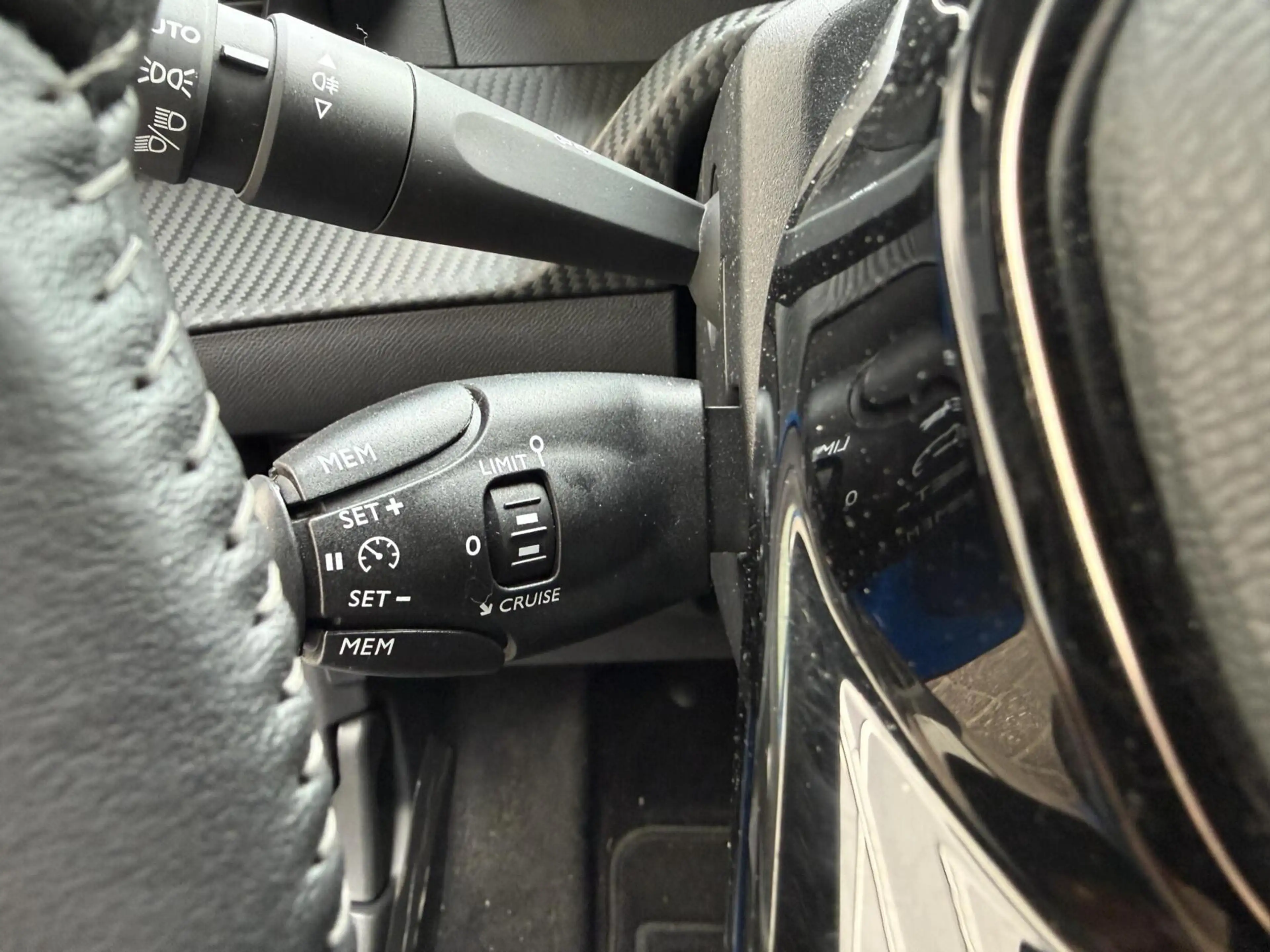Peugeot e-208 EV Allure Pack 50 kWh SOH 96.7% *ALL-IN PRIJS* — photo 19