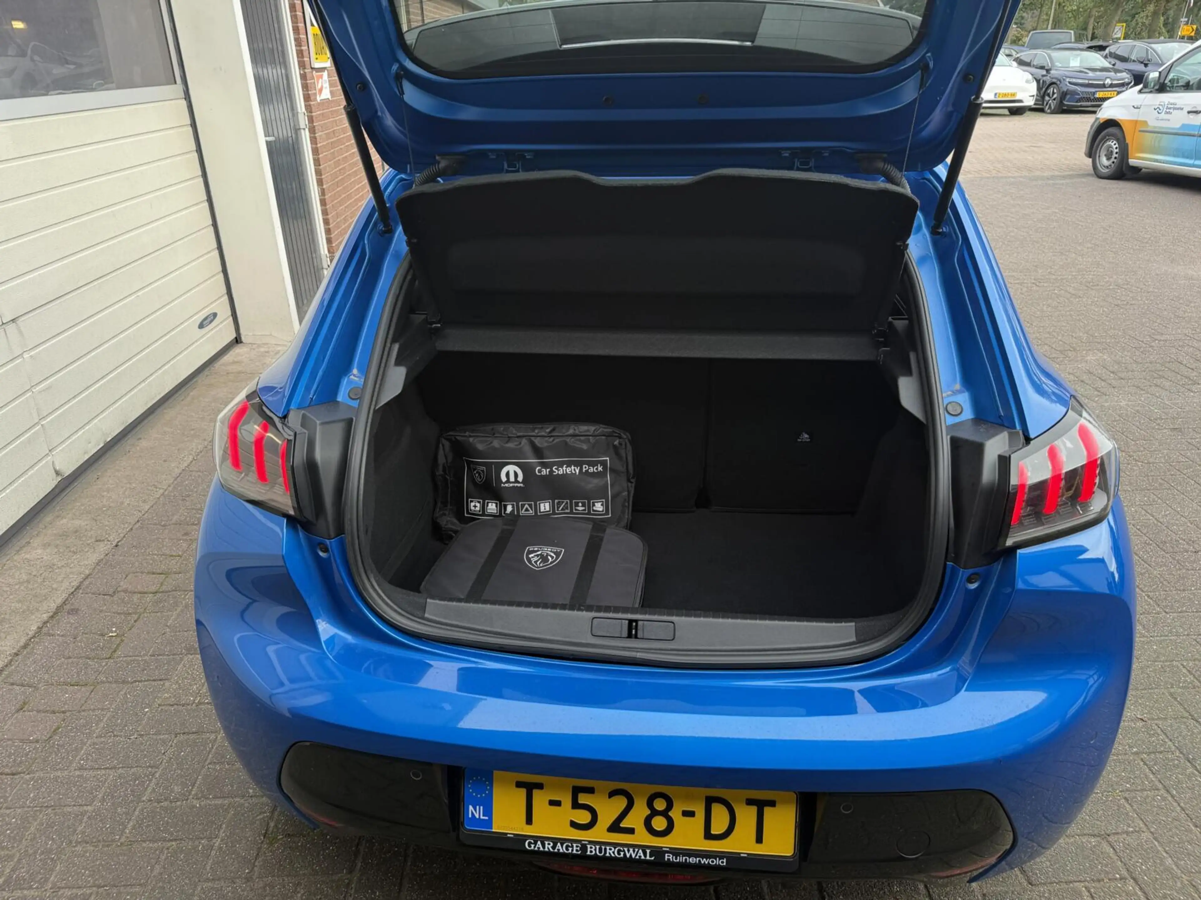 Peugeot e-208 EV Allure Pack 50 kWh SOH 96.7% *ALL-IN PRIJS* — photo 12