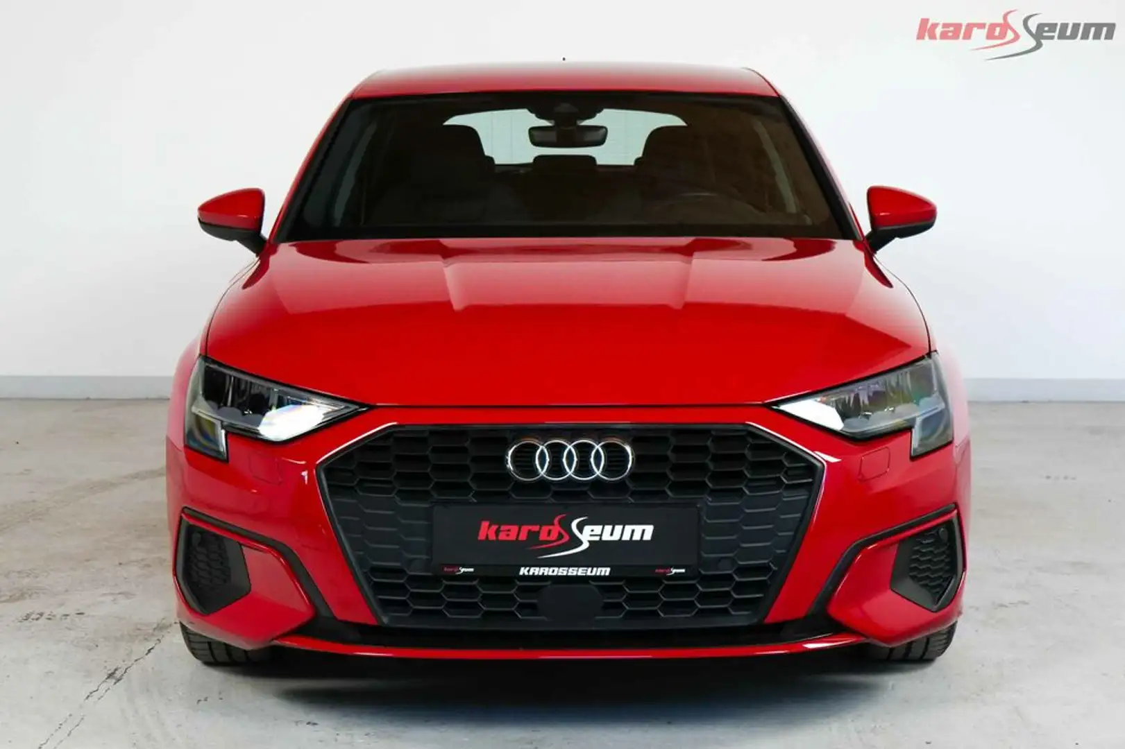Audi A3 35 TFSI Sportback Aut. | WENIG KM | AHK Rot - 2