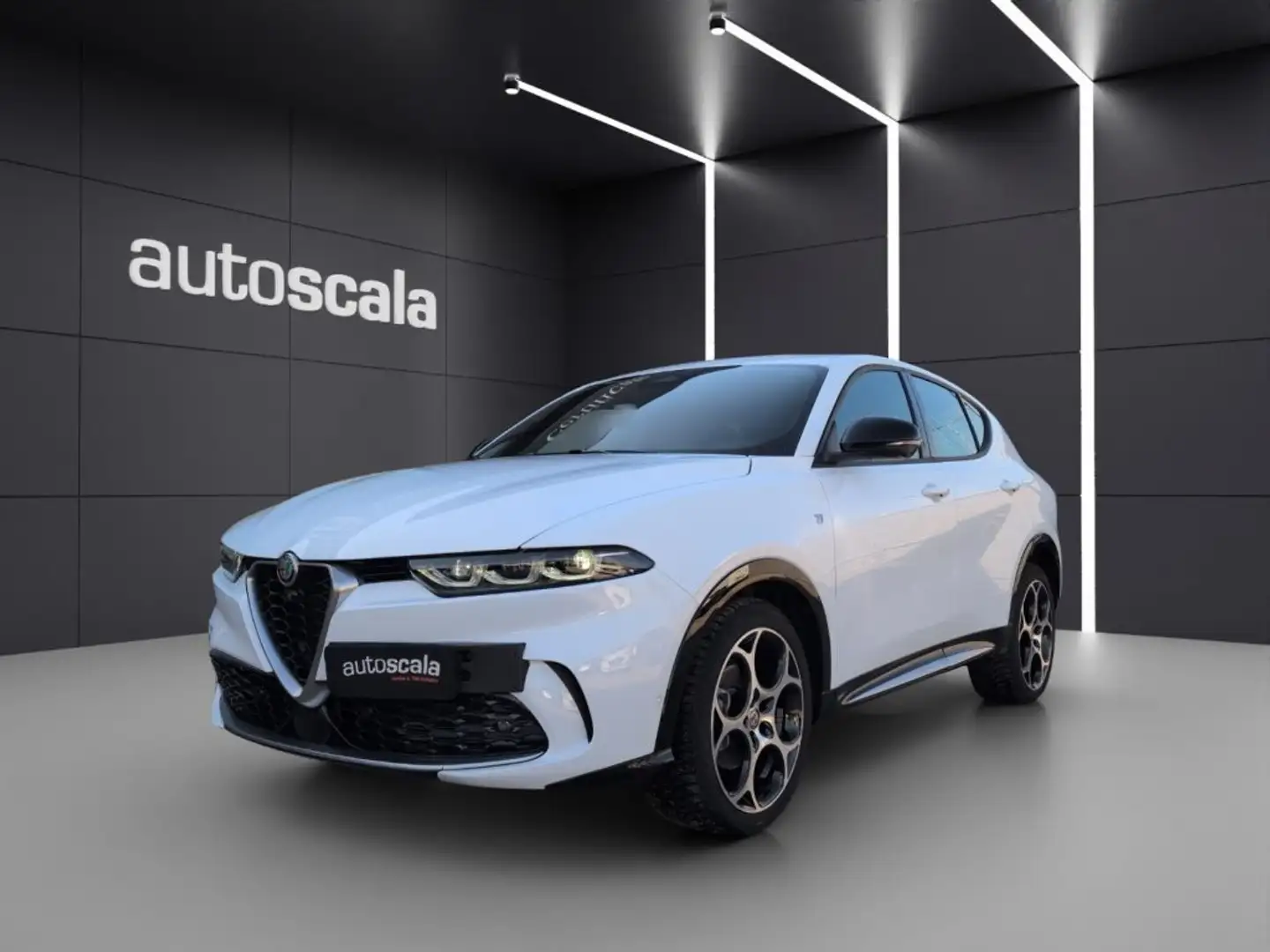 Alfa Romeo Tonale 1.6 diesel 130 CV TCT6 Ti Bílá - 1
