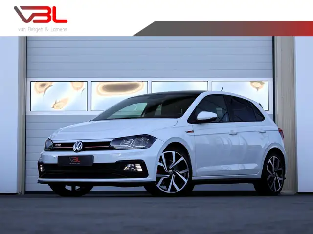 Volkswagen Polo GTI 2.0 TSI 200PK | 18inch | Stoelverwarming | Apple C