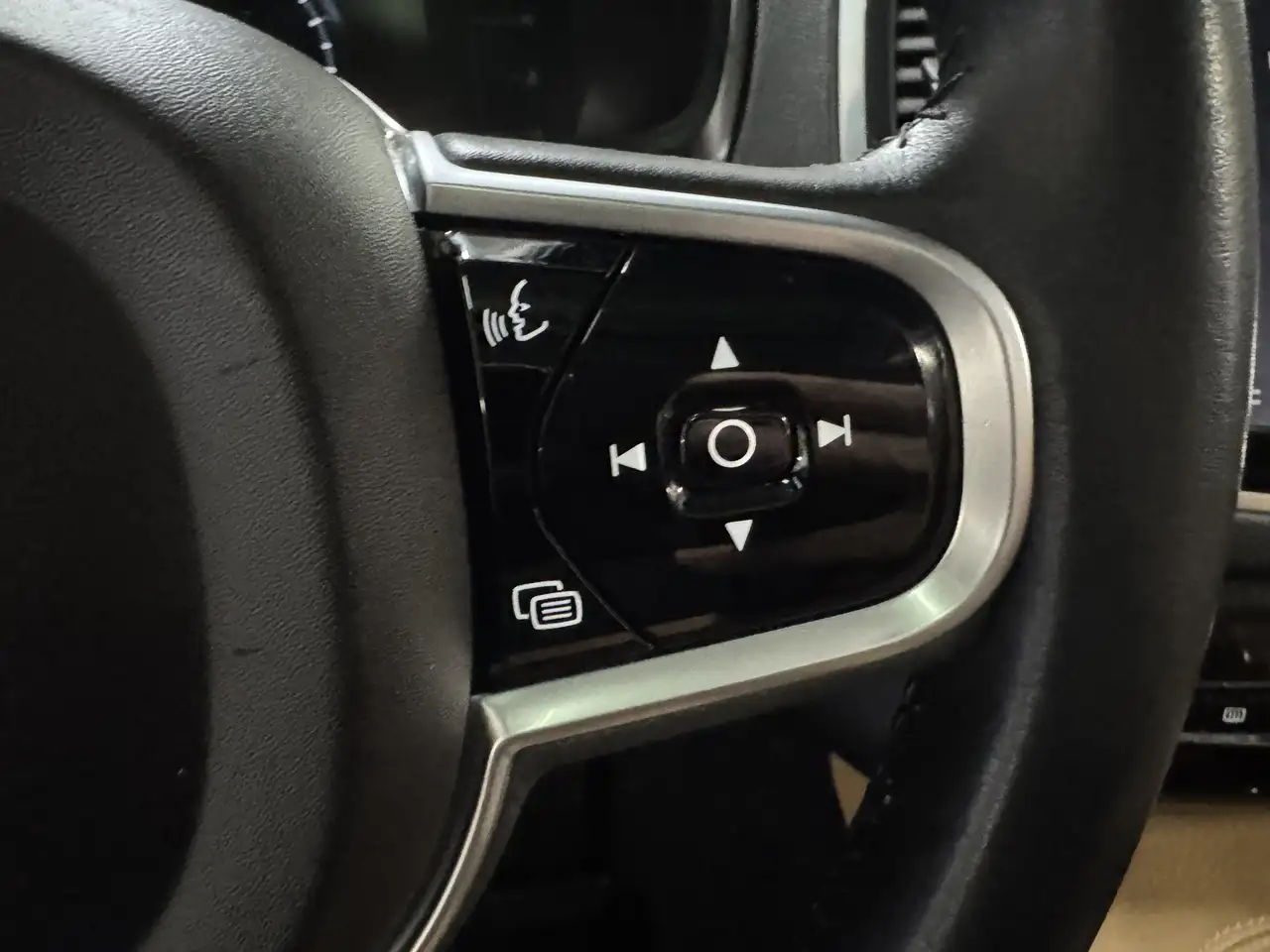 Volvo XC90 снимка Volvo XC90