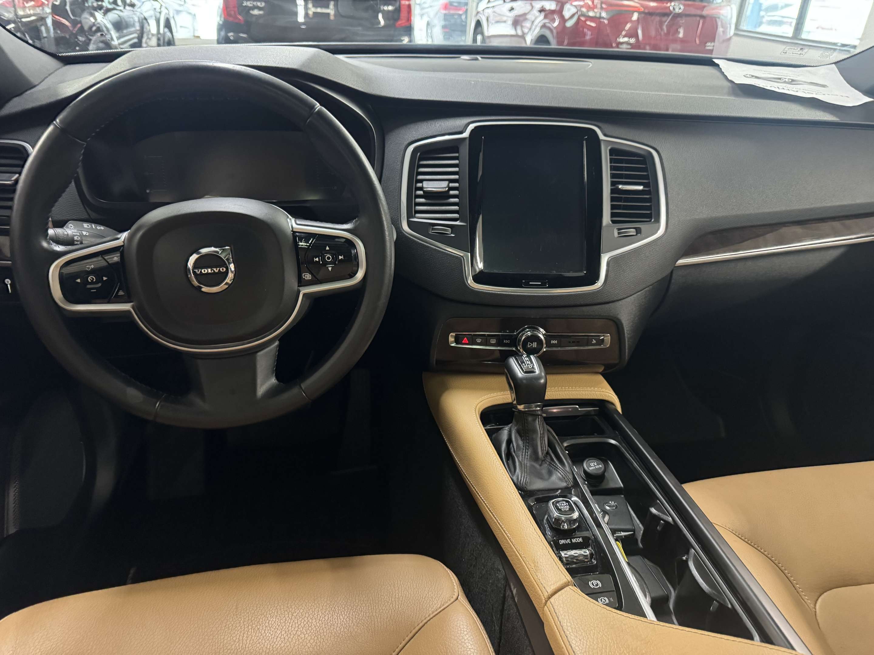 2019 Volvo XC90 T6 AWD Momentum thumb 20