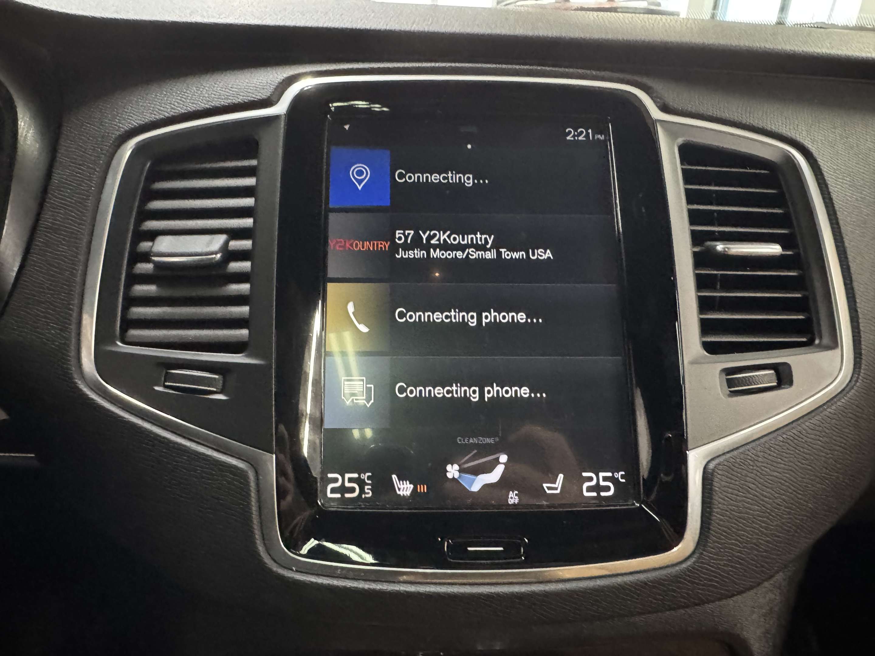 2019 Volvo XC90 T6 AWD Momentum thumb 28
