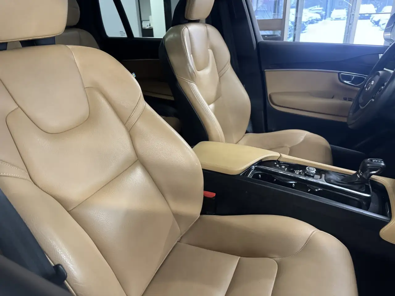 Volvo XC90 снимка Volvo XC90