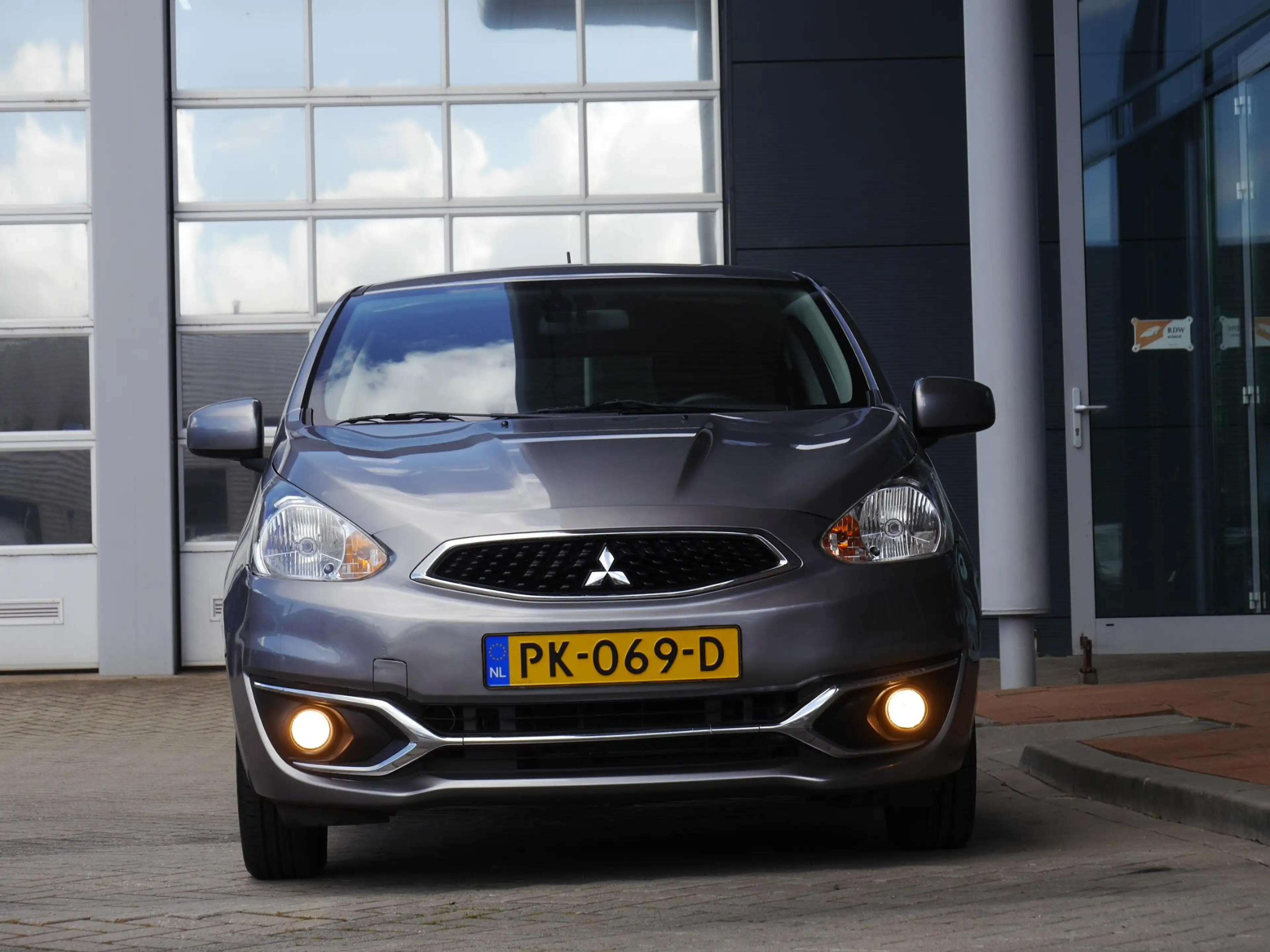 Mitsubishi Space Star 1.0 Bright | Automaat | Airco | Extra getint glas — photo 3