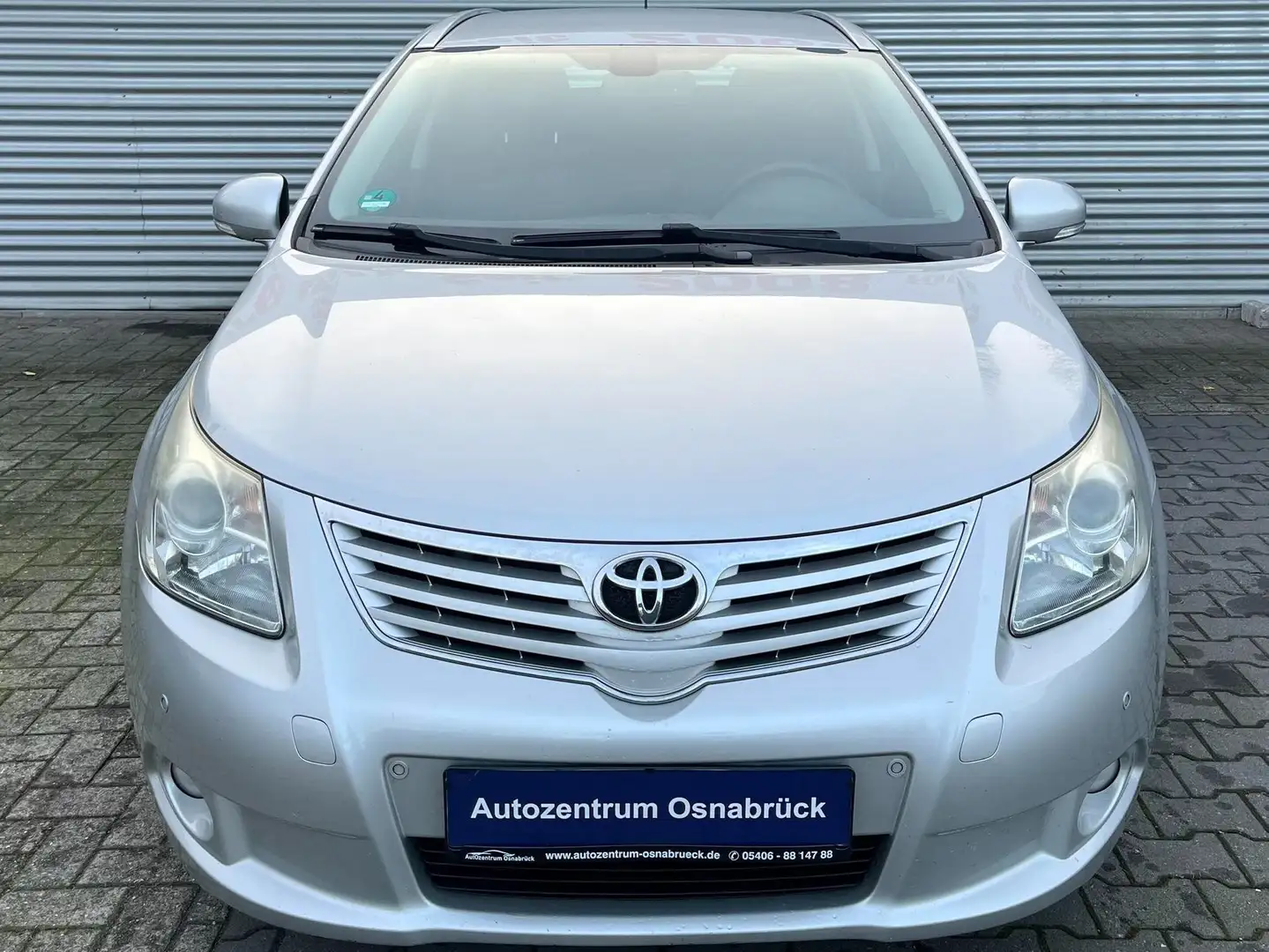 Toyota Avensis Sol Standheizung PDC 8 fach Klimaautomatik Argent - 2