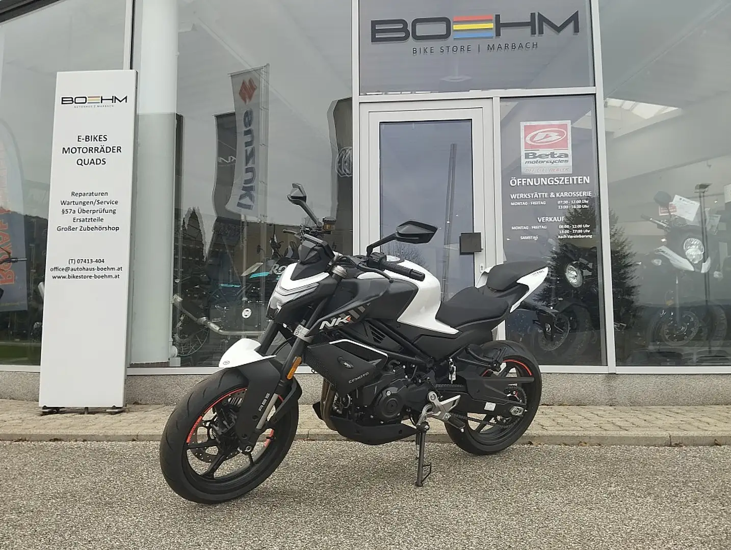 CFMOTO NK - 450 0% Finanzierung Biały - 1