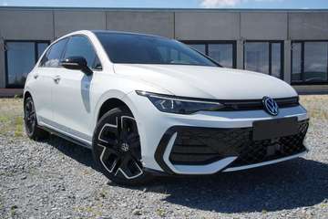 2.0TDI R-Line Pano Matrix 360° Kamera ACC