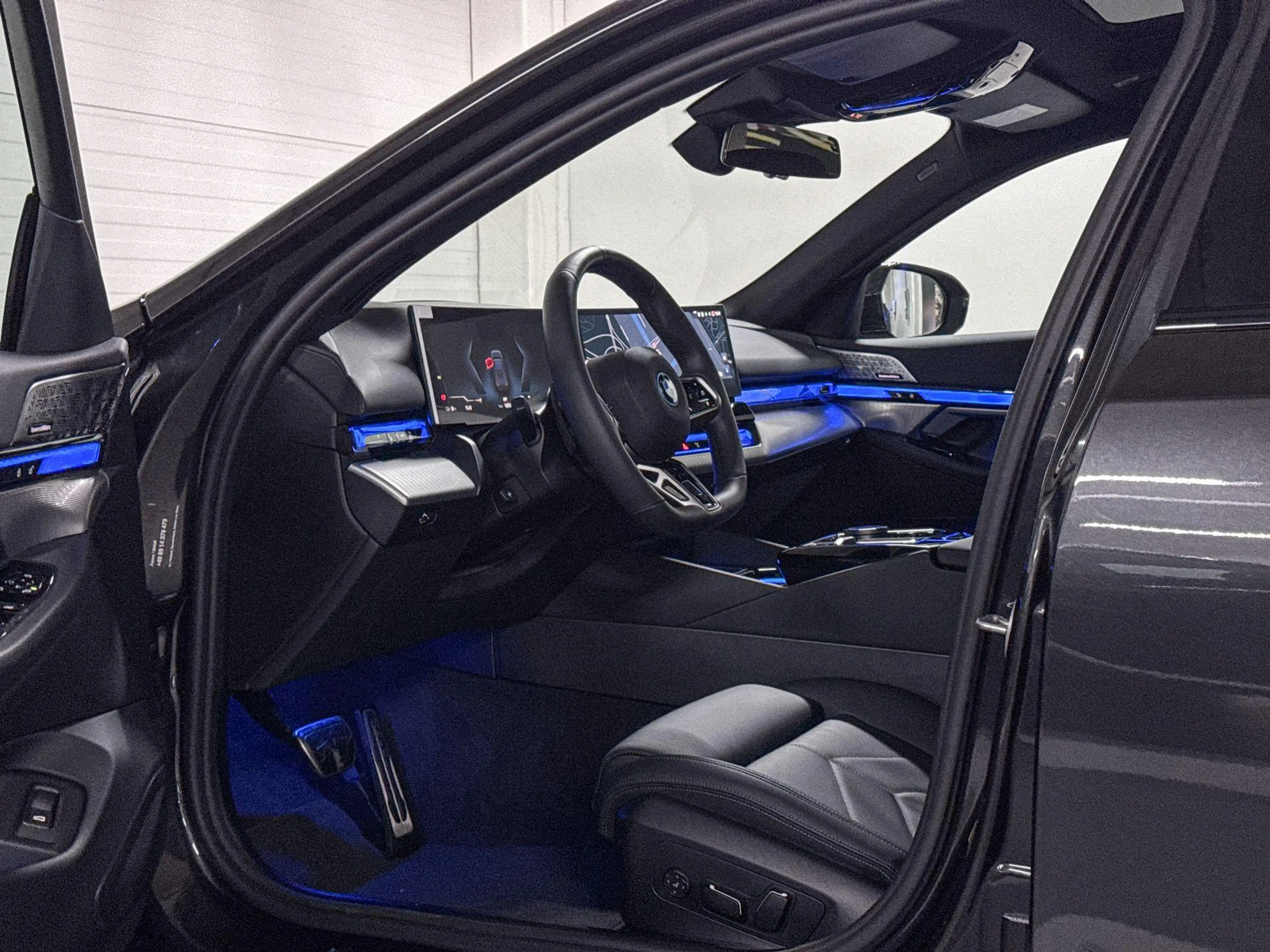 BMW i5 Touring eDrive40 | M-Sport Pro | Bowers & Wilkins — photo 9