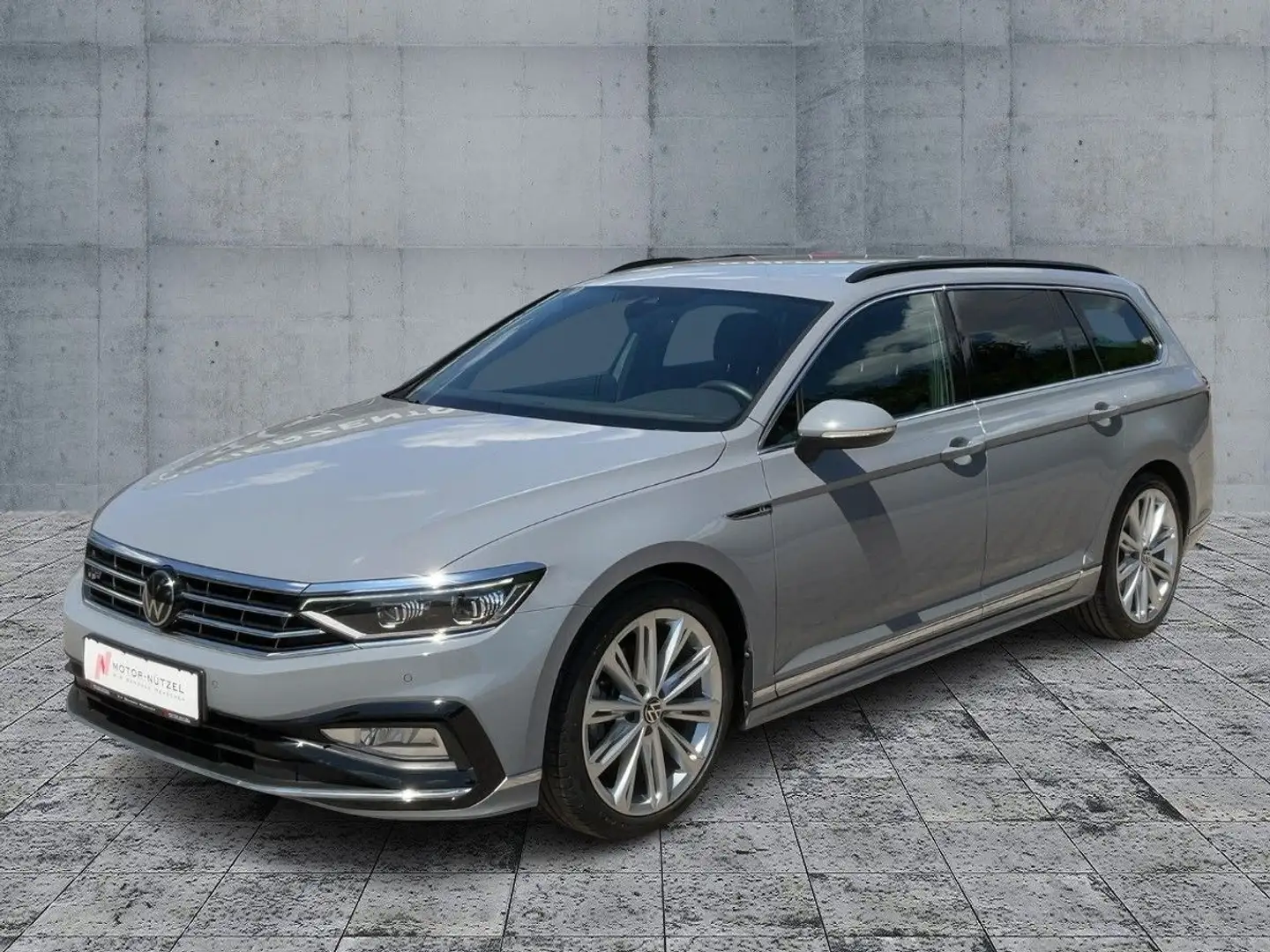 Volkswagen Passat Variant 2.0TDI DSG R-LINE MATRIX+NAVI+ACC Grau - 2