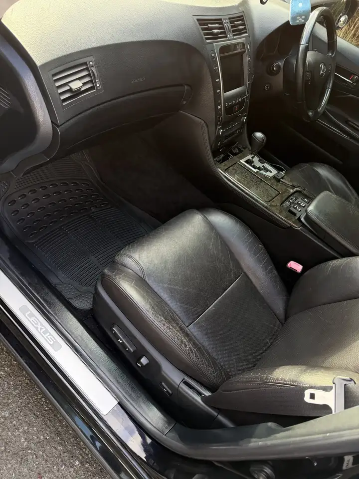 Lexus GS снимка Lexus GS