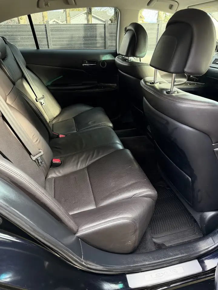 Lexus GS снимка Lexus GS