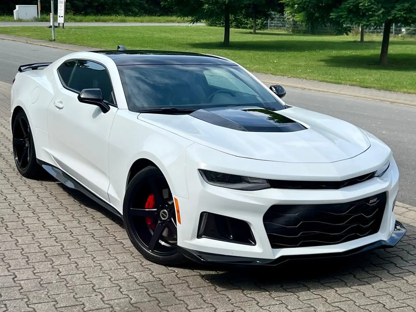 Chevrolet Camaro SS 6,2 V8 Coupe Performance 4 Rohr Automatik ZL1 Weiß - 1