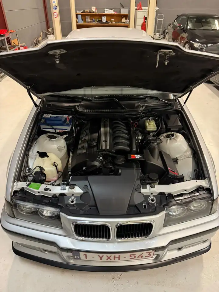 BMW 328i, foto 6
