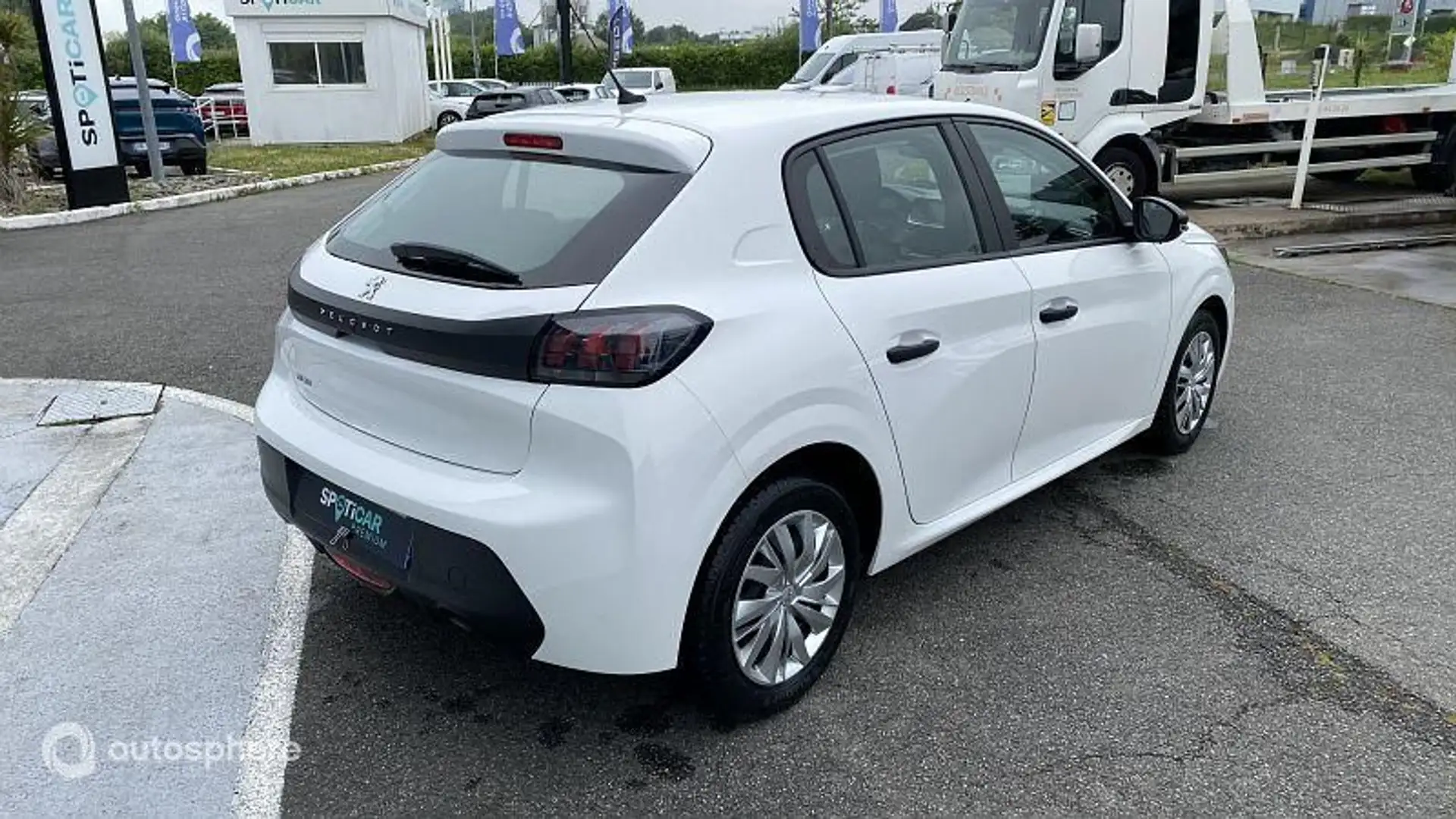 Peugeot 208 1.2 PureTech 75ch S\u0026S Like - 2