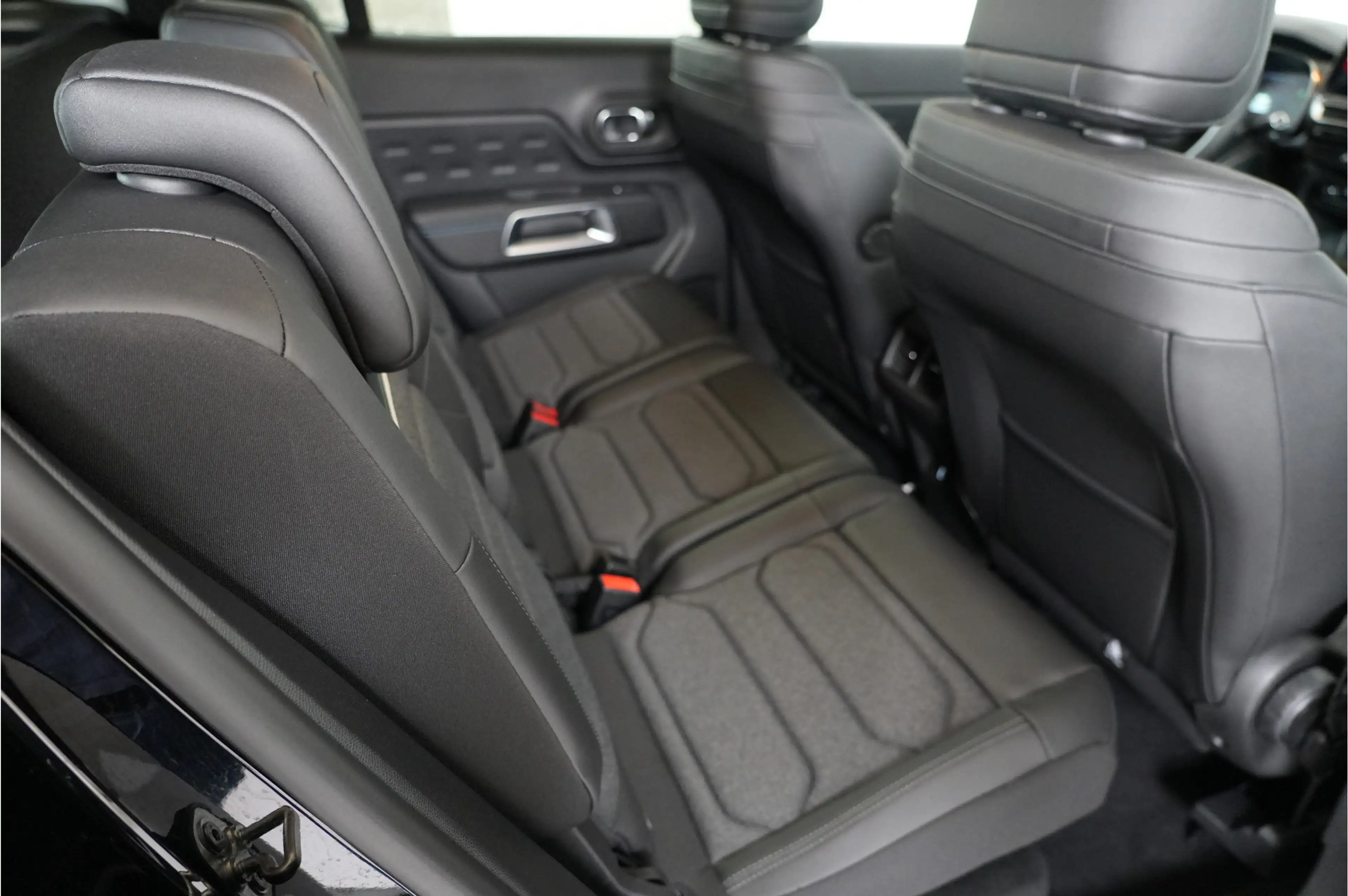Citroen C5 Aircross 1.2 Hybrid 145pk MHEV | Navi | — photo 16