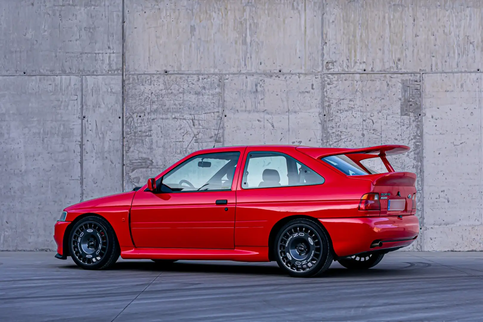 Ford Escort Cosworth Rouge - 1