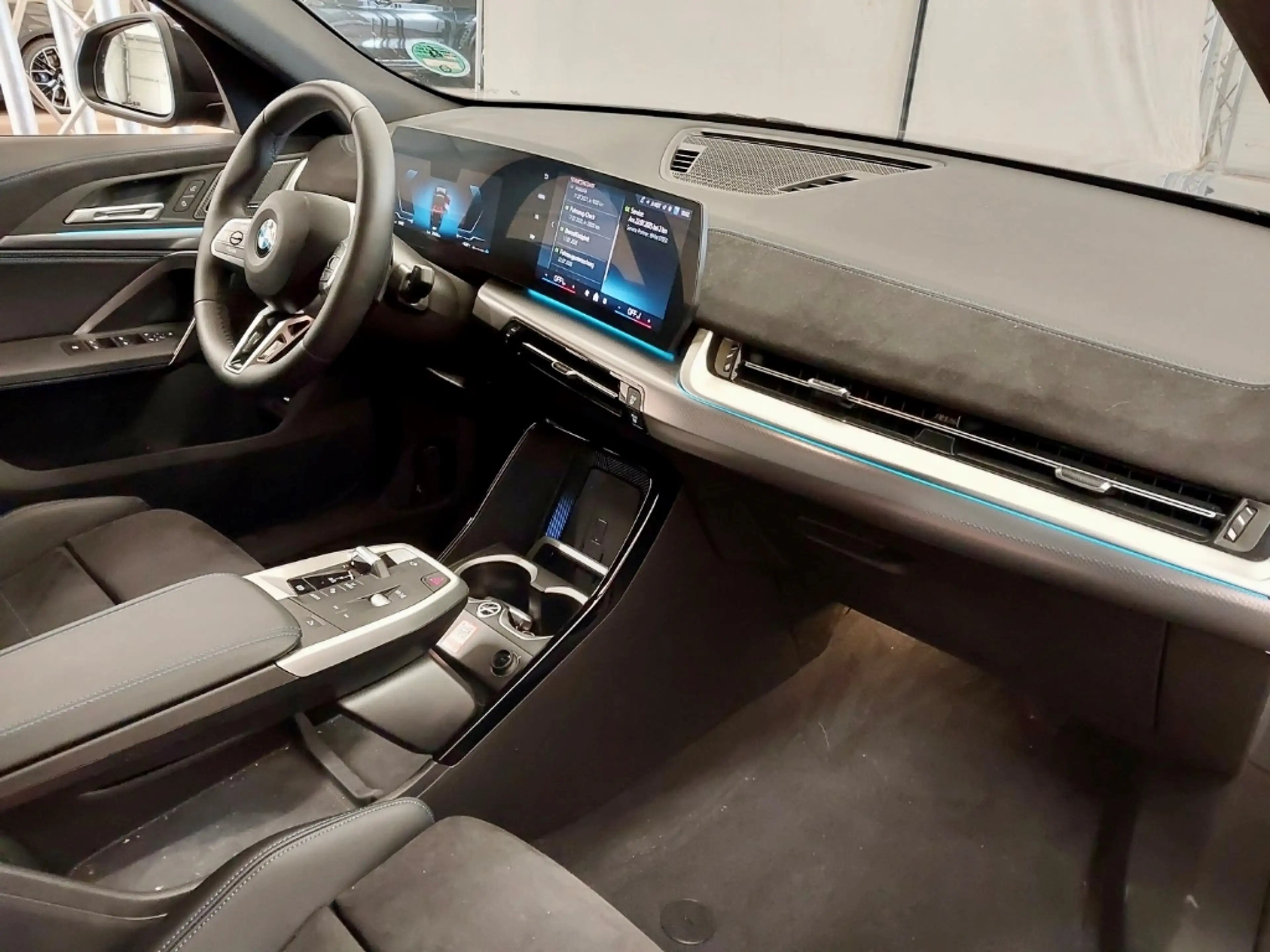 BMW X2 sDrive20d M Sport 19'' AHK el.Aktivsitze H/K Comf. — photo 3
