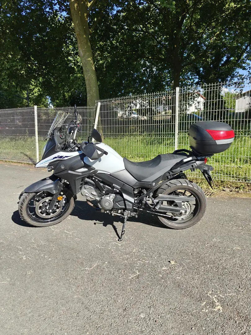Suzuki V-Strom 650 Weiß - 1