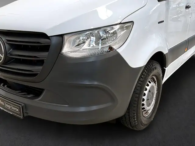 Mercedes-Benz Unknown Model view 3