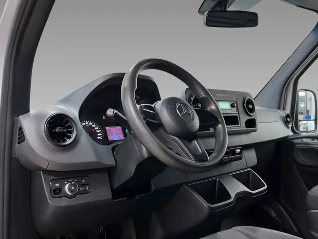 Mercedes-Benz Unknown Model view 11