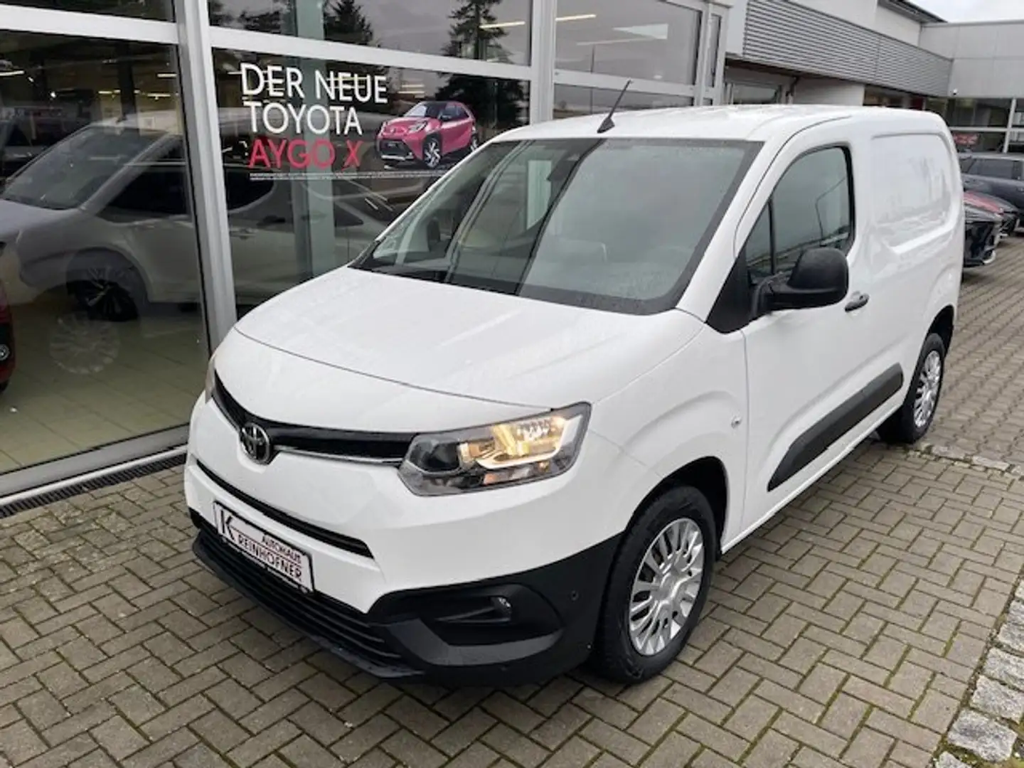 Toyota Proace City Proace City 1.5 D-4D Meister Weiß - 1