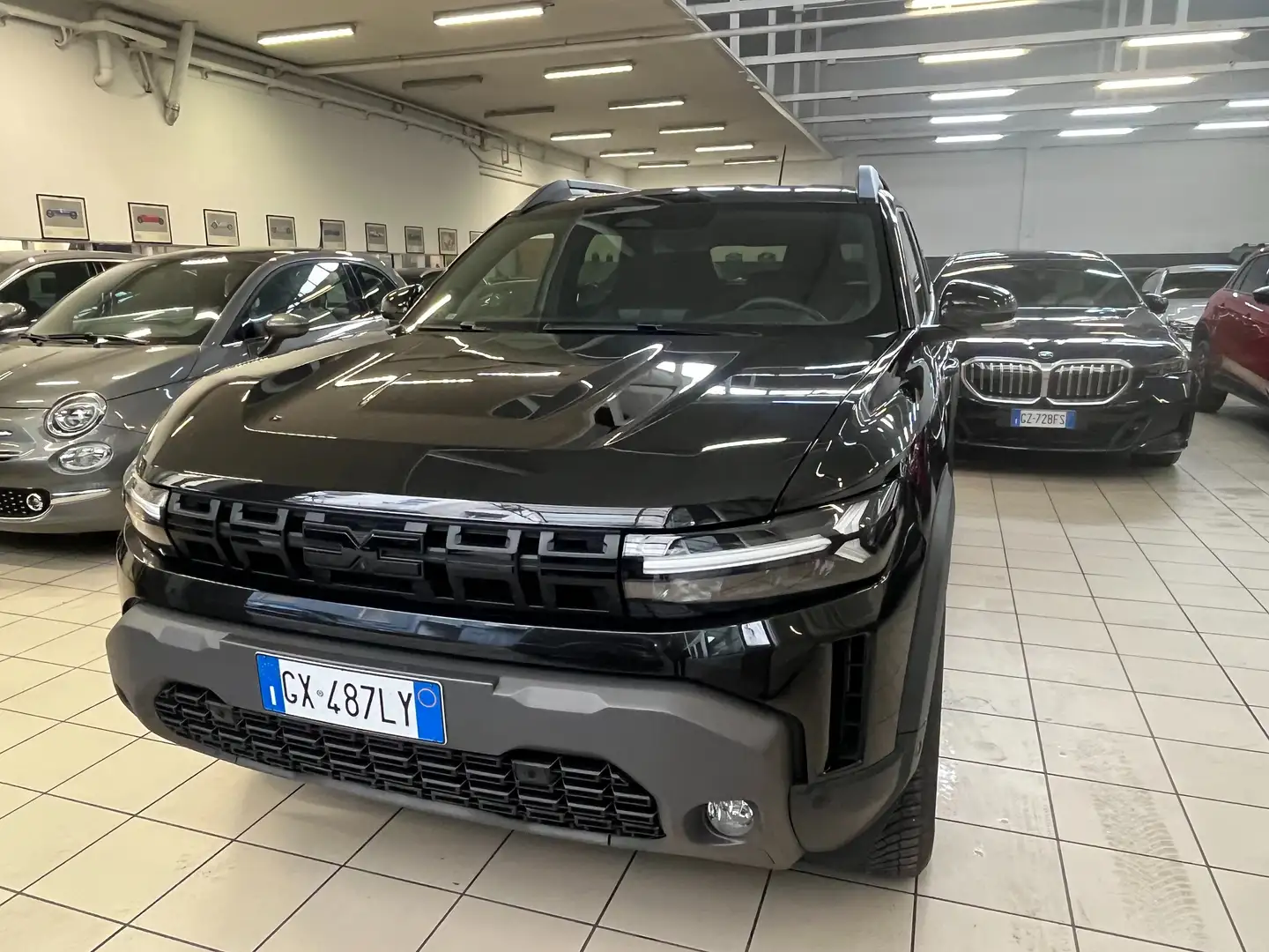 Dacia Duster Duster III 2024 1.2 mild hybrid Extreme 4x4 130cv Schwarz - 1