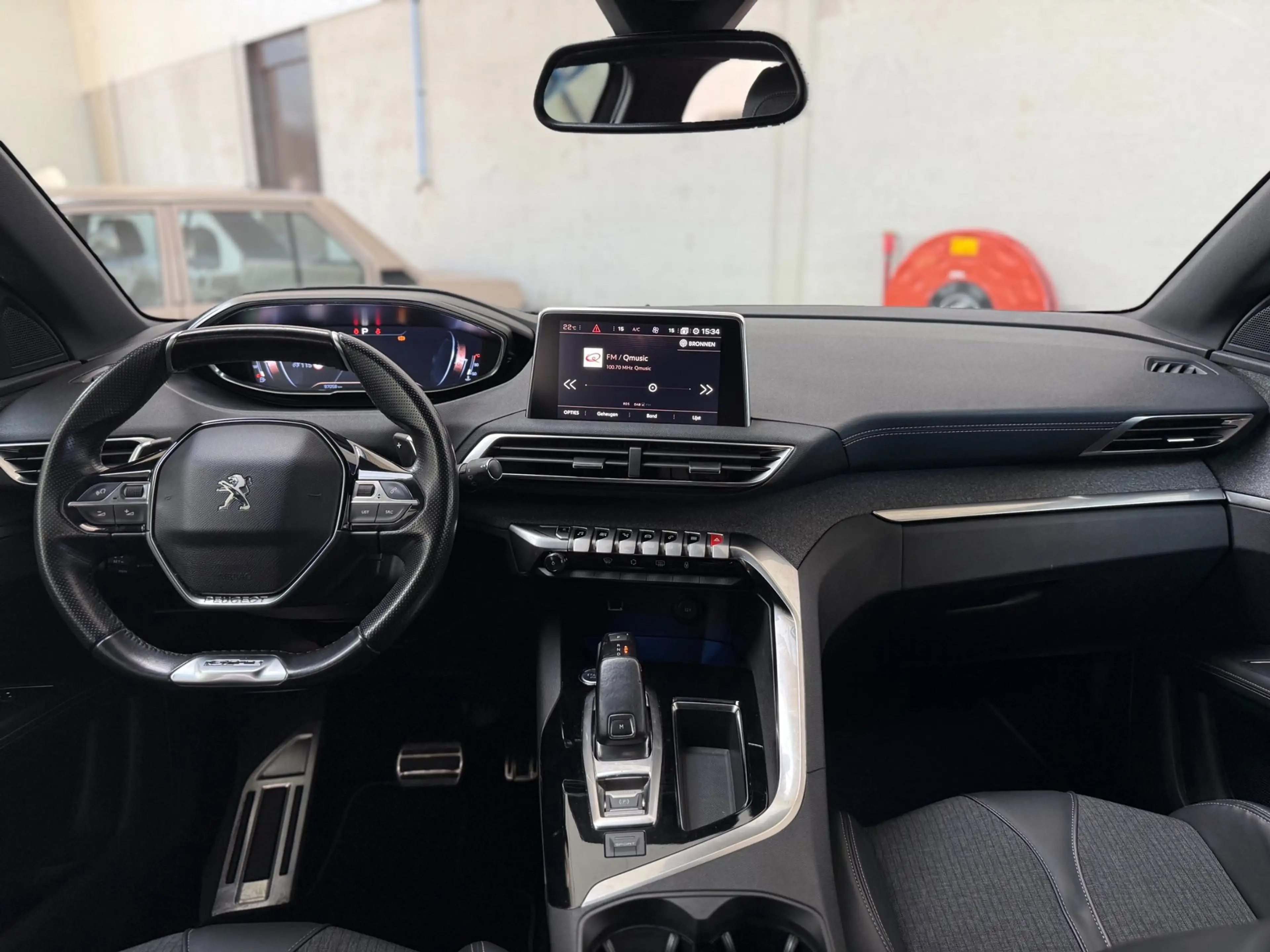 Peugeot 3008 1.6 e-THP GT Line NAP CarPlay Trekhaak AUT Nieuwst — photo 11