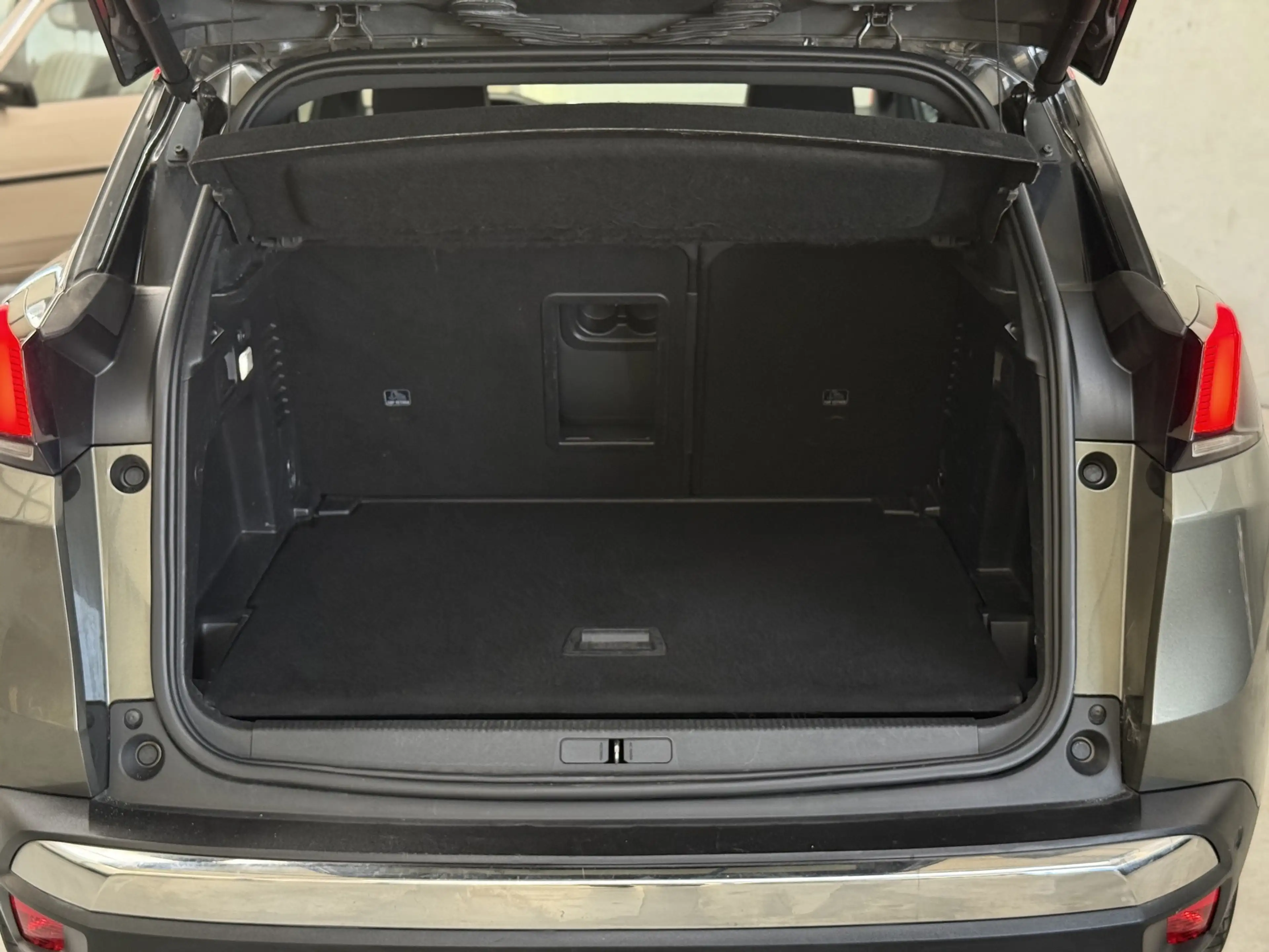 Peugeot 3008 1.6 e-THP GT Line NAP CarPlay Trekhaak AUT Nieuwst — photo 6