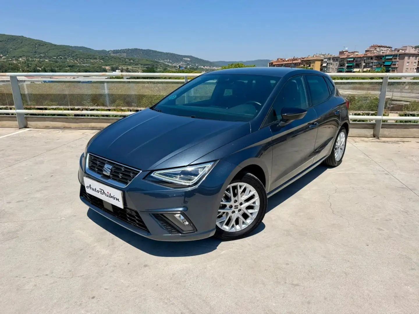 SEAT Ibiza 1.0 TSI S&S Style XM 115 Gris - 2