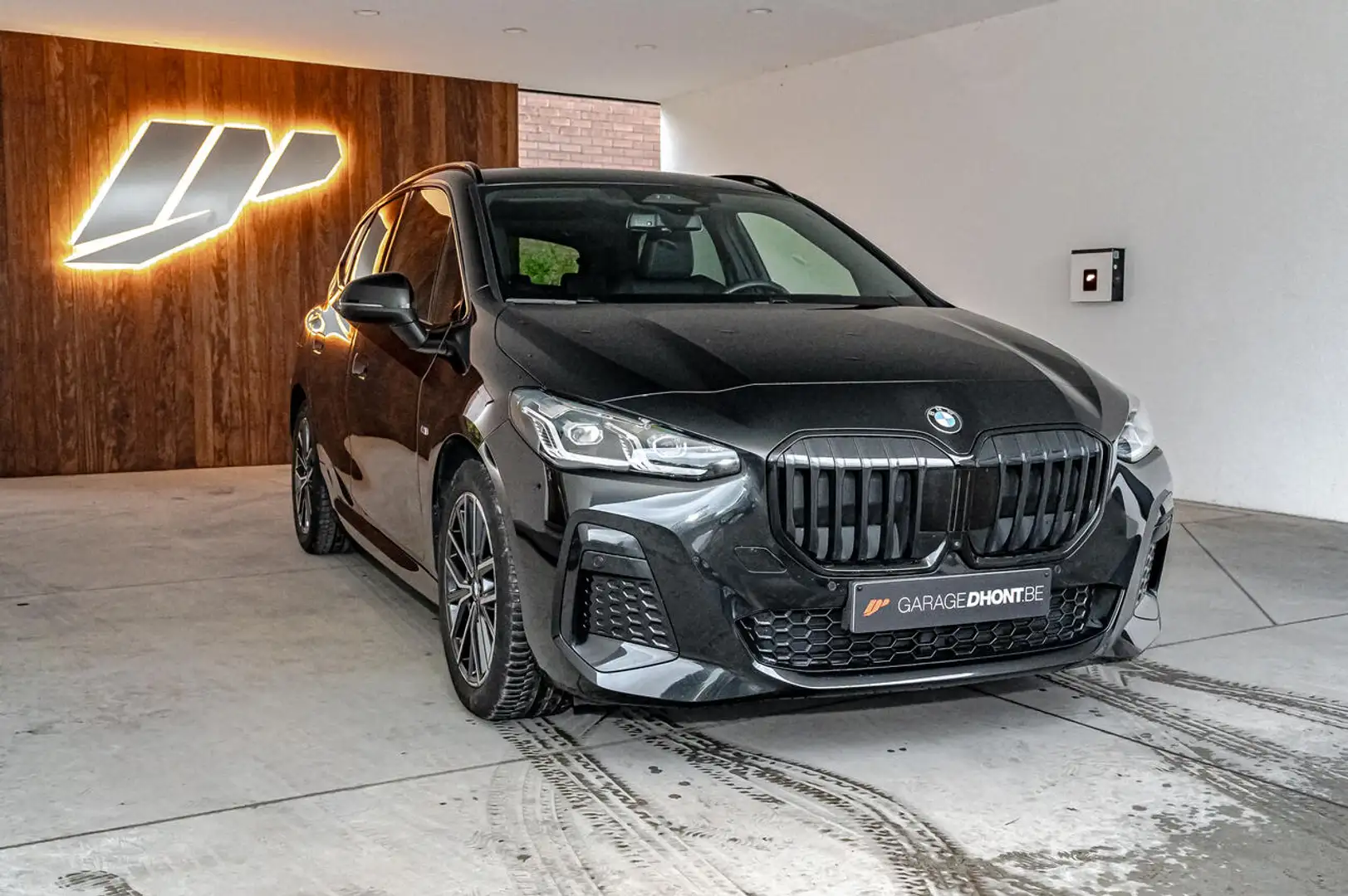 BMW 218 iA Active tourer, M pack, Parking + (360°) Noir - 1