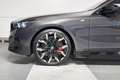 BMW i5 Touring M60 xDrive 84 kWh Grijs - thumbnail 4