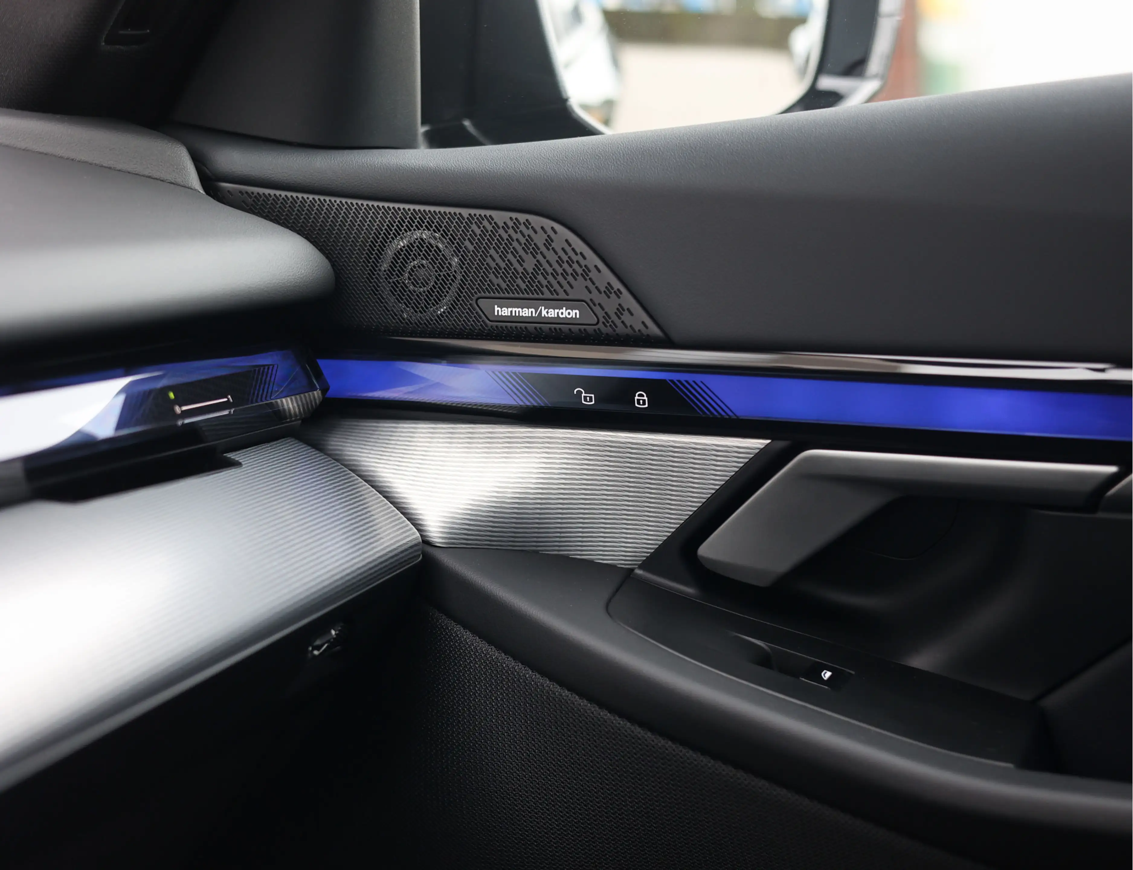 BMW 550 5-serie Touring 550e xDrive | M Sport Pro - Trekha — photo 41