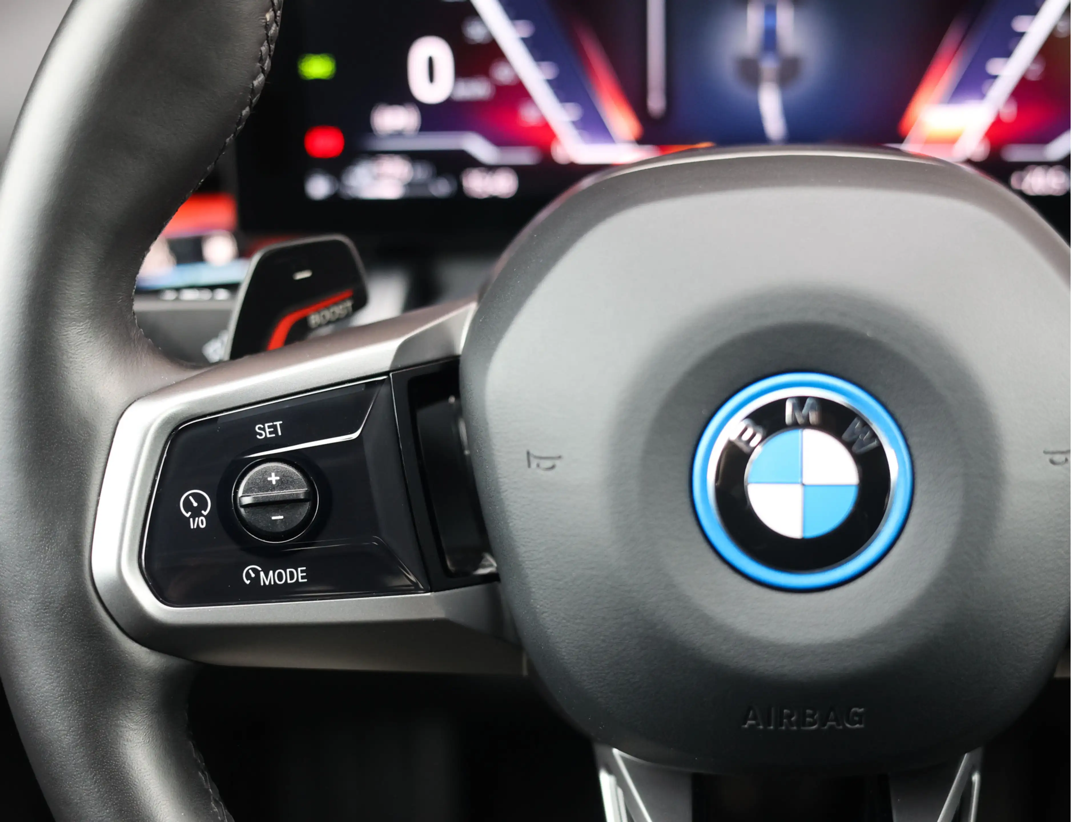 BMW 550 5-serie Touring 550e xDrive | M Sport Pro - Trekha — photo 34