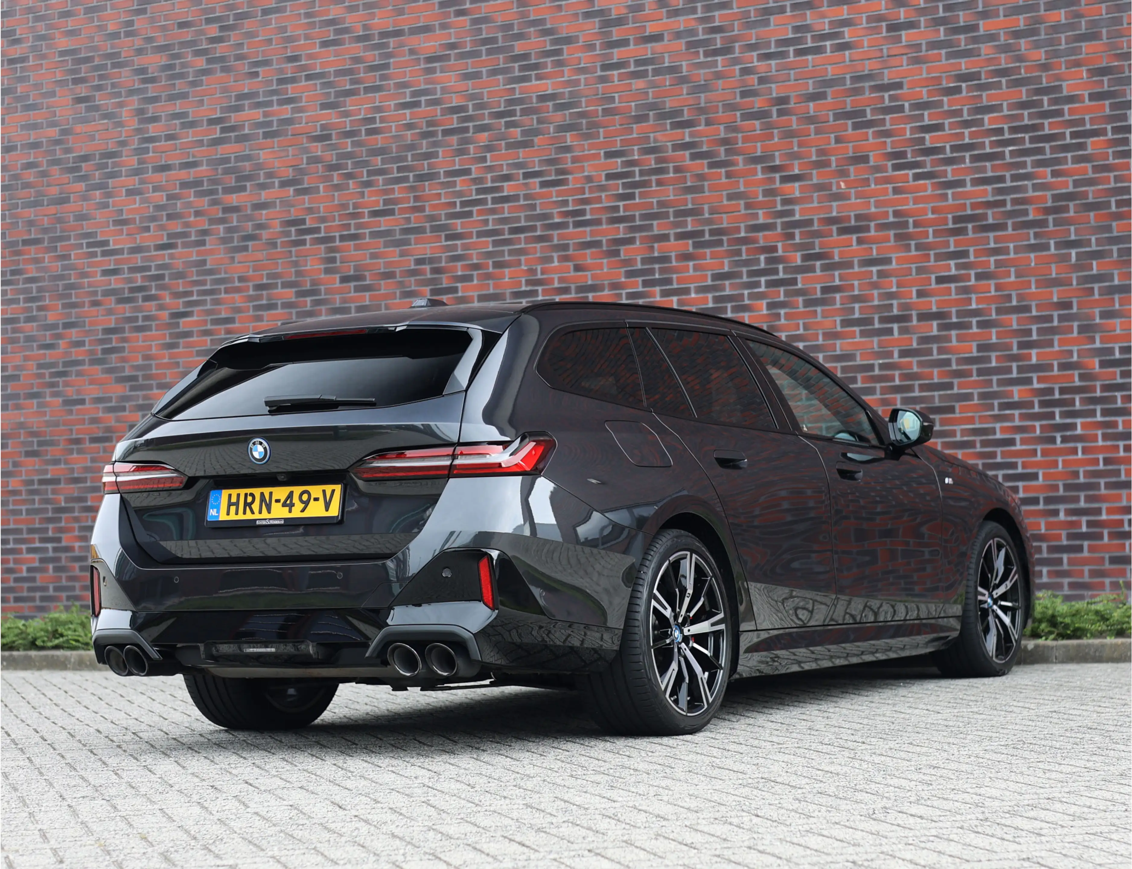 BMW 550 5-serie Touring 550e xDrive | M Sport Pro - Trekha — photo 16