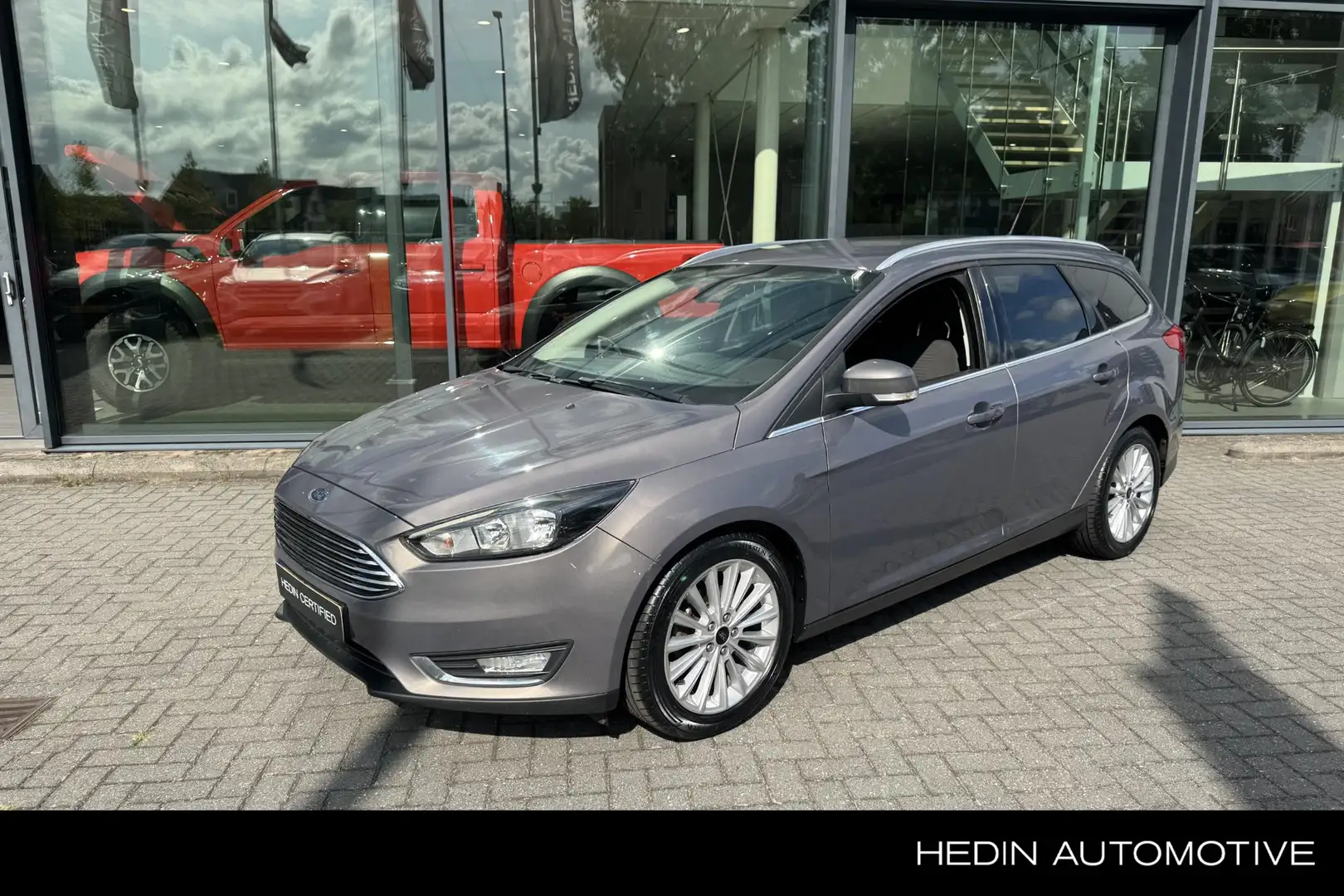 Ford Focus Wagon 1.0 Titanium | Verwarmbare Voorstoelen | Tre Bruin - 1