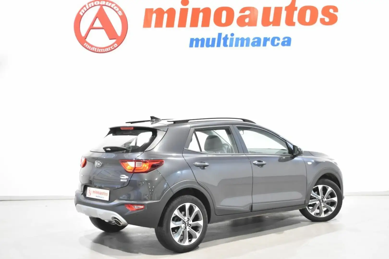 Kia Stonic 1.0 T-GDI 100 CV ACTIVE Grau - 2
