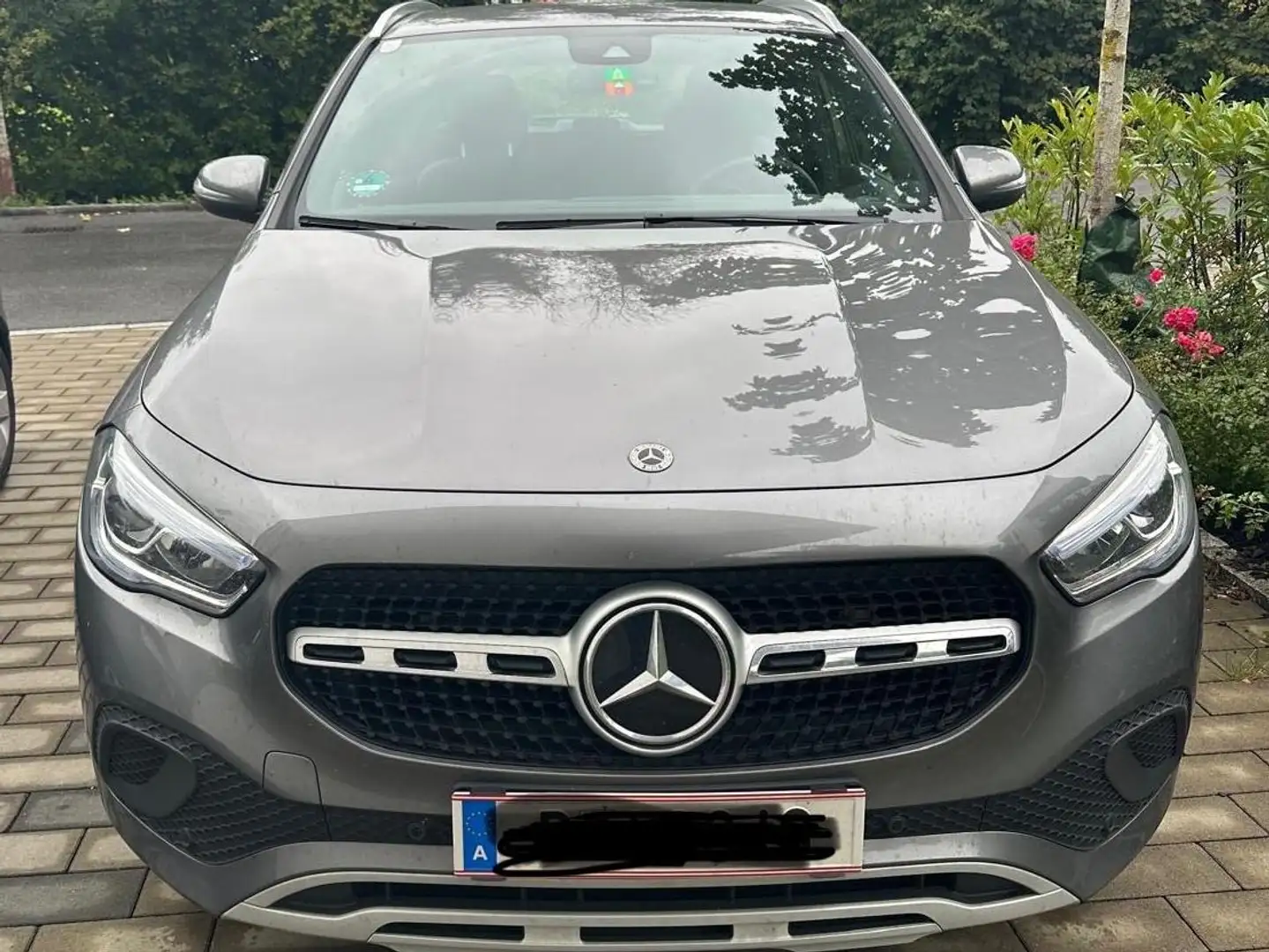 Mercedes-Benz GLA 180 GLA 180 d Aut. Grau - 1