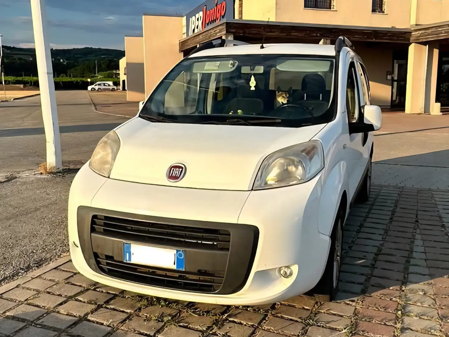 Fiat Qubo Qubo 2008 1.4 8v natural power Weiß - 1