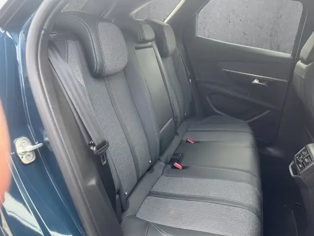 Peugeot 3008 view 13