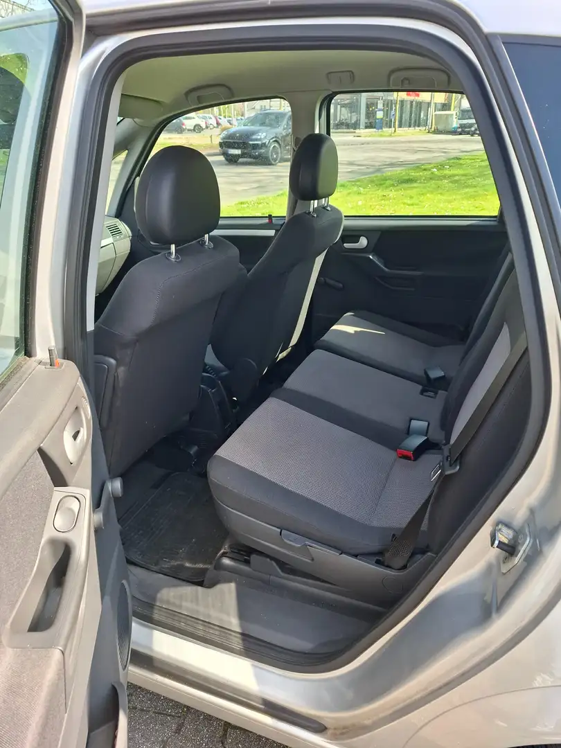 Opel Meriva Meriva 1.6 16V Edition Silber - 2