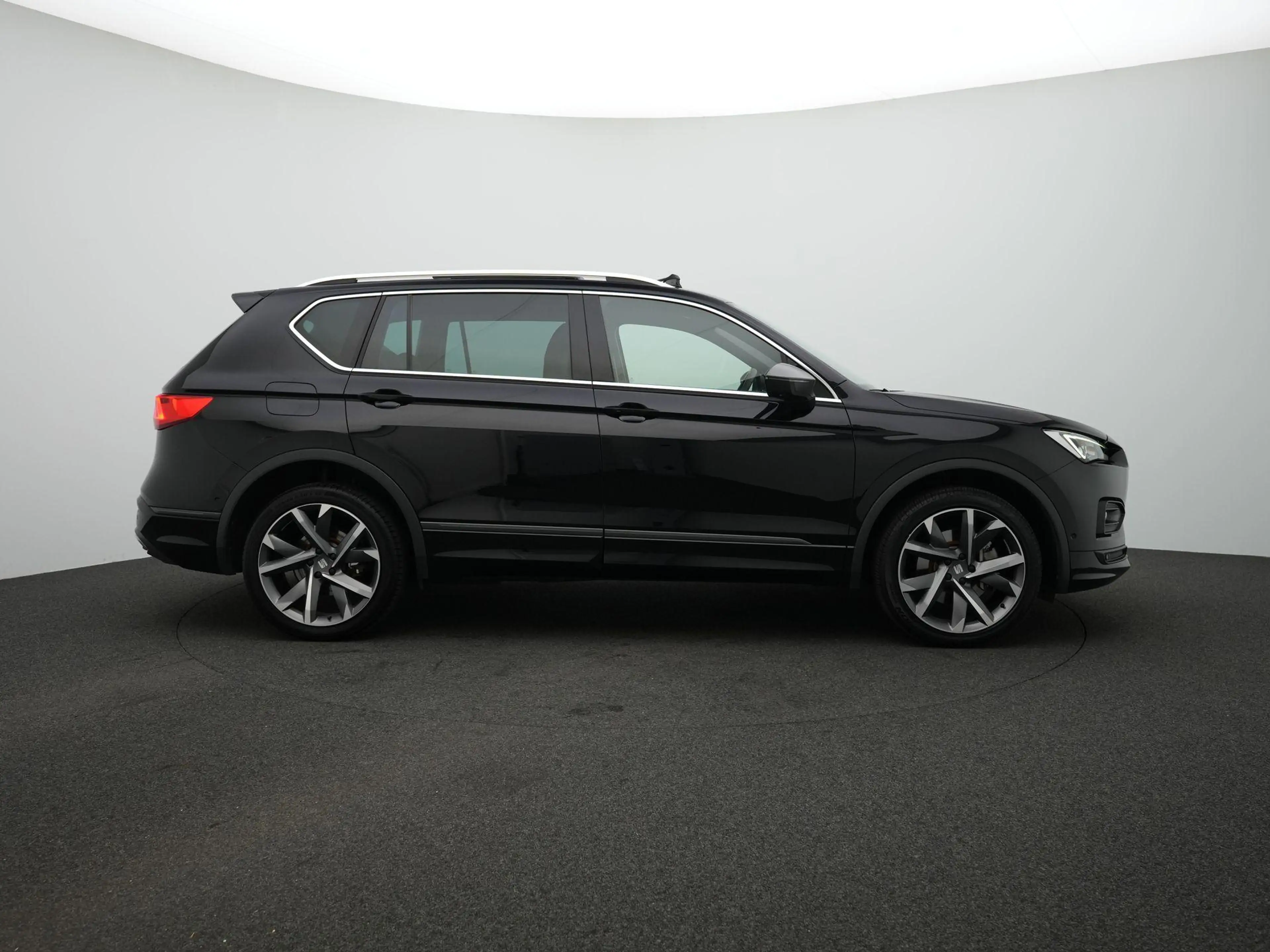 SEAT Tarraco 1.4 TSI 245pk e-Hybrid PHEV FR Business Intense | — photo 4